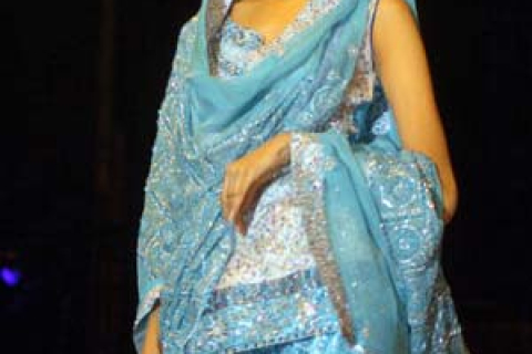 Фоторепортаж: у Пакистані пройшов показ мод „Весільна хвиля 2005” (Частина 2)