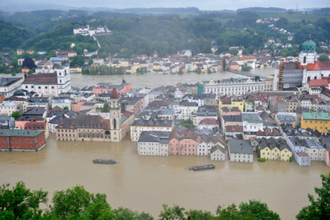 Наводнения в Европе усиливаются: погибли 9 человек