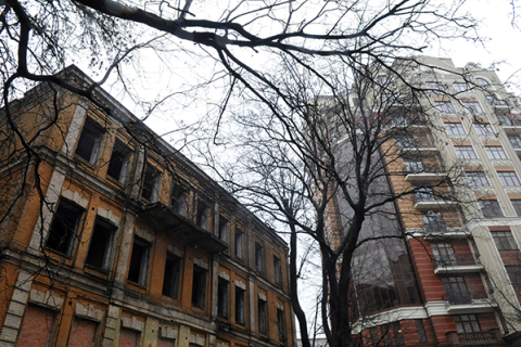 Фото головних пам'яток-претендентів на знесення