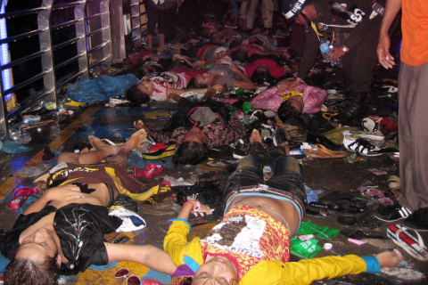 На «Водному фестивалі» в Камбоджі загинуло близько 450 осіб