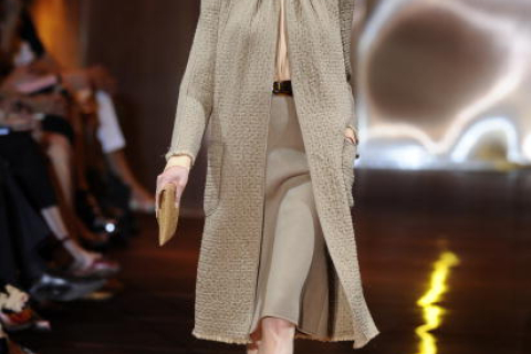 Колекція Armani Prive на Тижні моди Haute Couture сезону осінь-зима 2010-2011 у Парижі. фотоогляд