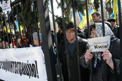 Опозиція мітингує біля Верховної Ради за вибори в Києві