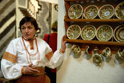 Фотообзор: В Киеве открылась выставка произведений мастеров Гуцульщины