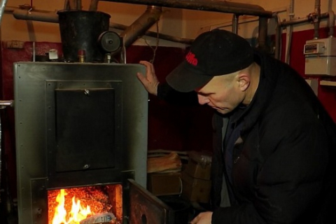 Украинец установил котёл на биотопливе и экономит на отоплении