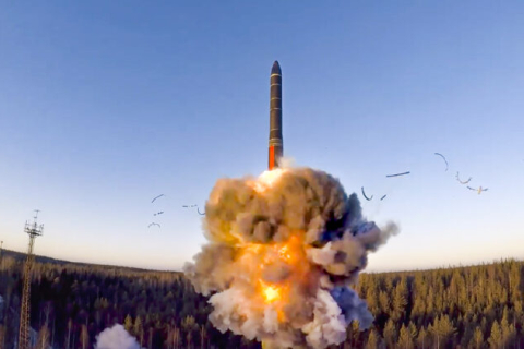 Росія попереджає, що 5 ядерних держав перебувають на межі «прямого збройного конфлікту»