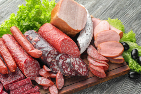 Оброблене м'ясо викликає онкологію: Міжнародне агентство з вивчення раку