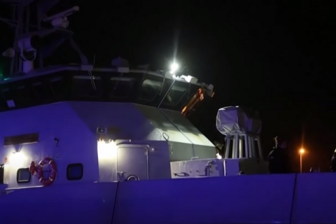 Грузовое судно затонуло у греческого острова, один человек погиб, 12 пропали без вести