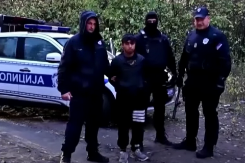 Более 4,5 тыс. мигрантов задержаны в Сербии, полиция изъяла у них оружие