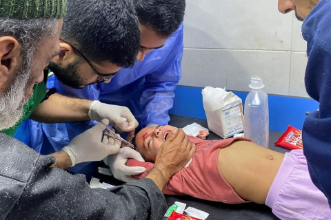Врачам в Газе приходилось проводить операции без анестезии