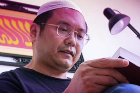 Мусульманського поета, який підтримував уйгурів, переслідували і били