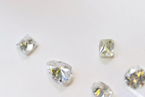 В Антверпене развивают систему отслеживания алмазов из РФ (ВИДЕО)