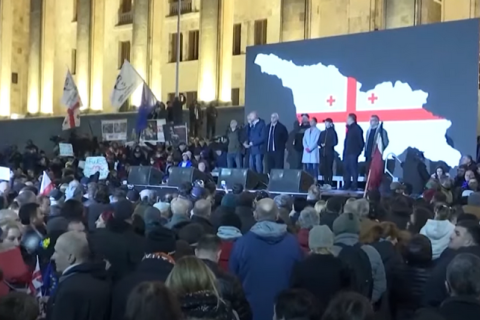 Тысячи людей снова митингуют в Грузии в знак протеста против фальсификации парламентских выборов