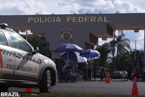 Колишній президент Бразилії Болсонару заарештований за підозрою в підготовці втечі (ВІДЕО)