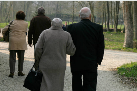 Старіння населення негативно впливає на рівень життя, йдеться в новому звіті ЄБРР