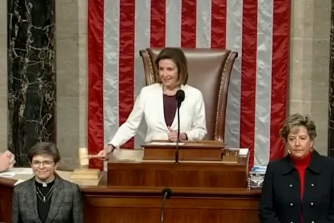 Нэнси Пелоси, первая женщина, занимавшая пост спикера Палаты представителей США, уходит из Конгресса