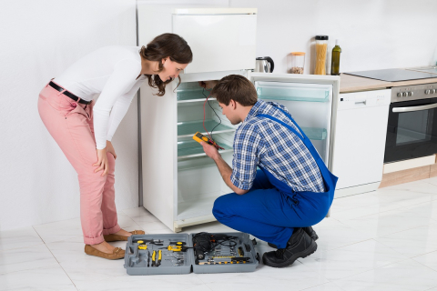 Как правильно перевозить холодильник?