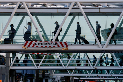 Пассажиры авиакомпаний могут подать иск, если рейс перенесен на более поздний срок — суд ЕС