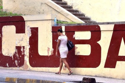 Правительство Кубы говорит, что инфляция «преднамеренная» и превысит 70% к концу года