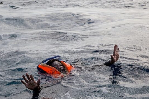 Тела 28 мигрантов найдены на побережье Ливии