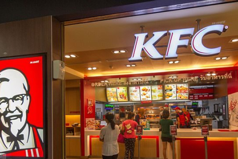 Англия: в своей коробке с наггетсами KFC женщина обнаружила куриную голову