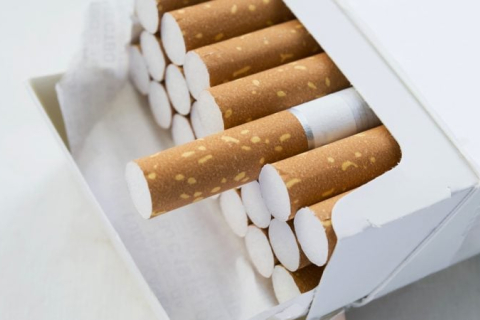 Нова Зеландія хоче законодавчо заборонити куріння до 2025 року