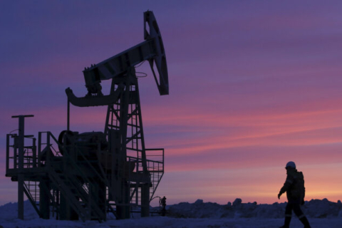 Россия угрожает заблокировать продажу нефти странам, участвующим в ограничении цен
