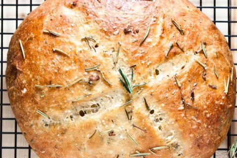 Розмариново-часниковий хліб (Рецепт)