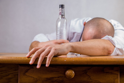 Как перестать пить алкоголь?