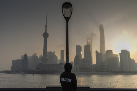 Китайський сайт Weibo закликав блогерів не писати погано про економіку