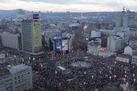 На тлі нових протестів через обвалення вокзалу в Сербії закриваються навчальні заклади (ВІДЕО)