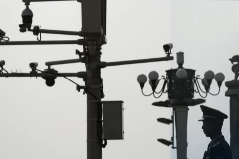 КПК преследует бывшего китайского чиновника на территории США