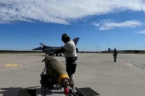 США постановили, что европейские союзники должны взять на себя руководство оборонными функциями НАТО до 2027 года