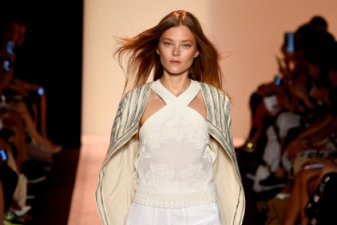 Mercedes-Benz Fashion Week весна 2015 в Нью-Йорку: показ бренду BCBGMAXAZRIA