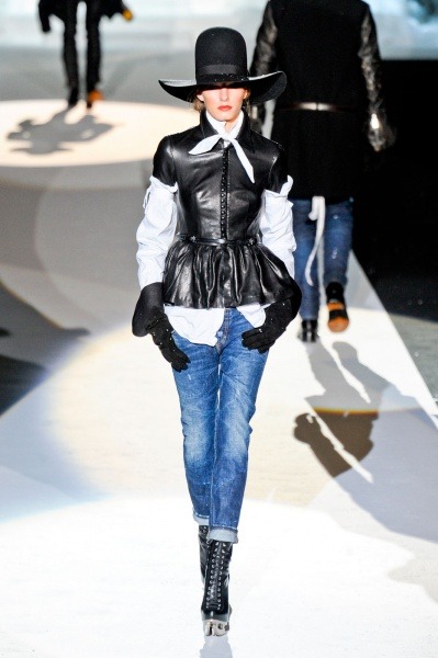 DSquared2-RF11-5432_catwalk_slideshow.jpg DSquared2-RF11-5432_catwalk_slideshow.jpg