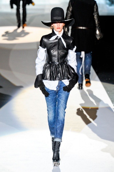 DSquared2-RF11-5432_catwalk_slideshow.jpg