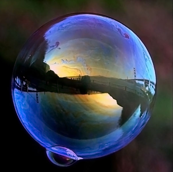 604px-Ggb_in_soap_bubble_1.jpg