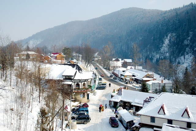 Гірськолижний курорт у Карпатах