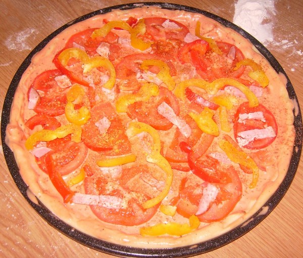 домашня піца з шинкою