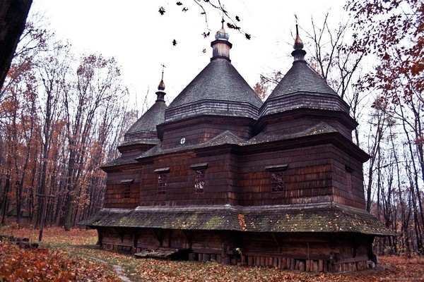 Пам’ятники Львова: церква св. Параскеви із села Стоянів. Фото: Дмитрий Дронов/dronov.blogspot.com