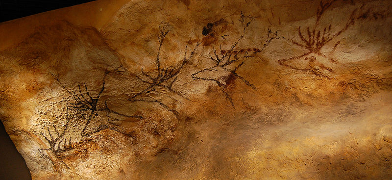 Изображение оленей в пещере