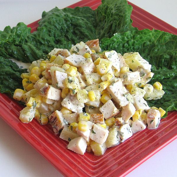 Самый вкусный и лёгкий салат из курицы с ананасом. Фото: Barbara Rolek/easteuropeanfood.about.com