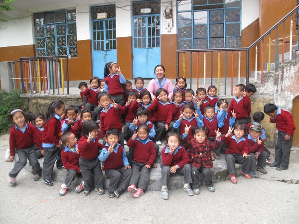 Діти з тибетської школи в Дармсалі. Фото: Ігор Борзаковский/Велика Епоха